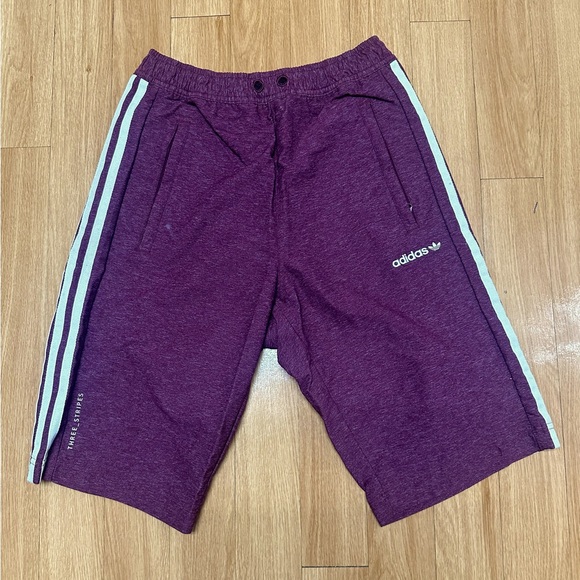 Men’s Adidas 3 Stripes Workout Shorts Size Small Excellent Condition No String🔥 - Picture 1 of 3